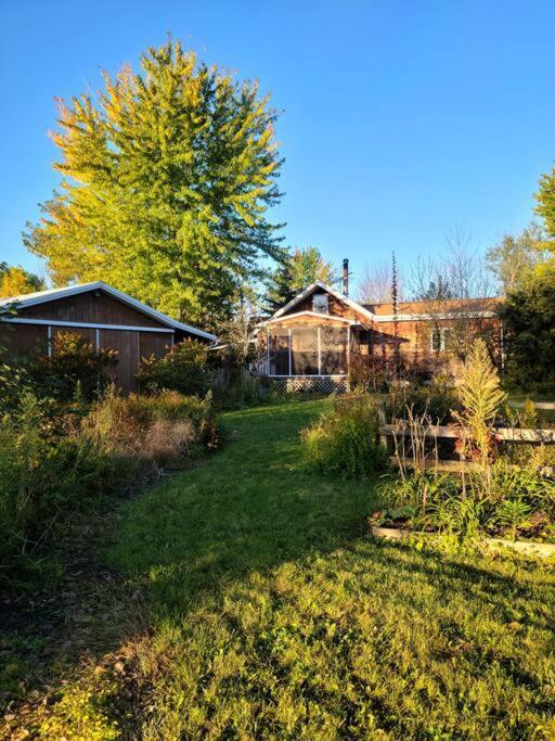 Country Cottage Penn Yan Exteriör bild